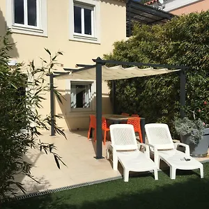https://sainte-maxime-4-pieces.fr-provencehotel.com